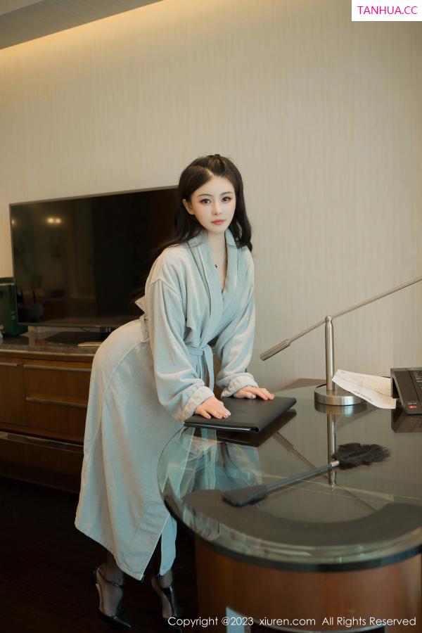   [XiuRen]高清写真图 2023.07.20 No.7107 柒喜小baby 情趣服饰第7张图片